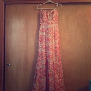 Trumpet intricate lace dress